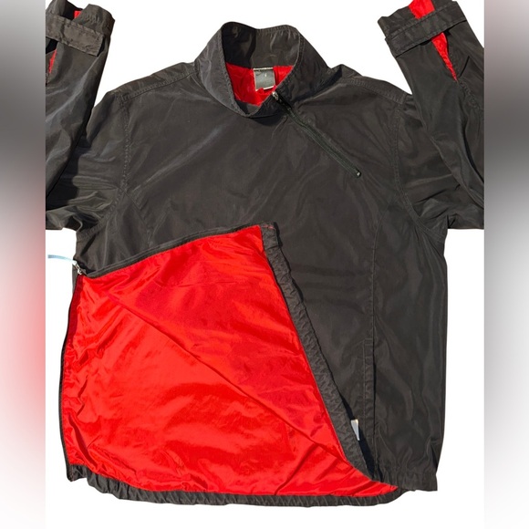 NIKE SHOULDER ZIP PULLOVER WINDBREAKER - Picture 5 of 10